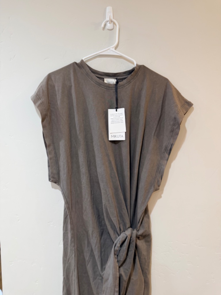 Nwt Mikuta Dark Faded Knotted Long Batwing Maxi Dress Size Xs New With Tag — image 3 of 7